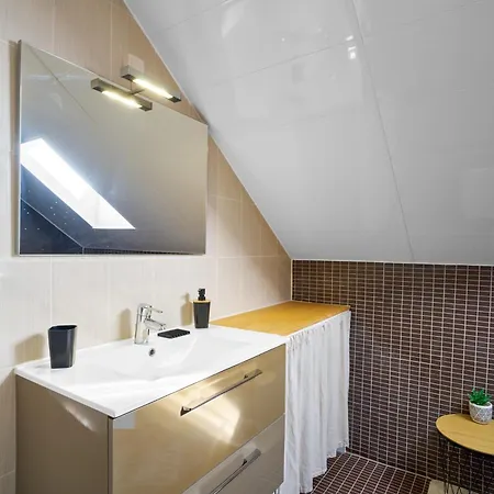 Vakantiehuis Maison De Avec Piscine *
