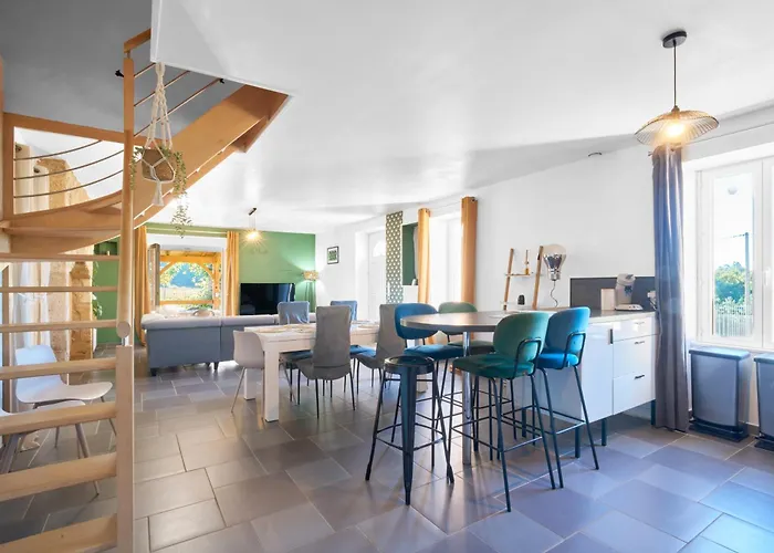 Dom wakacyjny Maison De Avec Piscine Loubejac