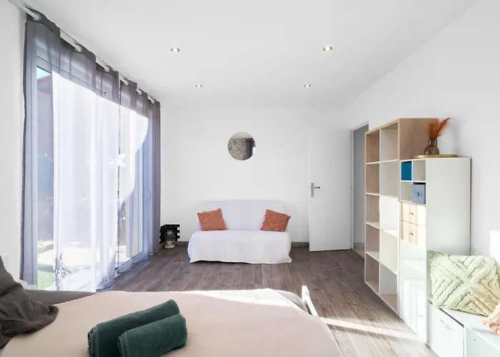 Dom wakacyjny Maison De Avec Piscine